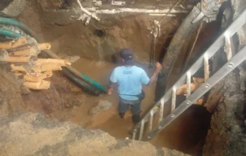 Sigue la molestia, Idaan pide abastecerse de agua por posible cierre