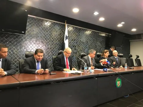 Credenciales archiva denuncia contra presidente Juan Carlos Varela
