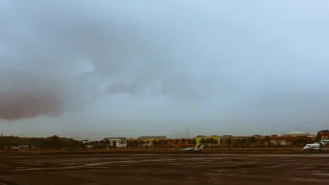 Tormenta obliga a suspender los vuelos en el Marcos A. Gelabert
