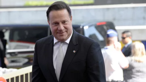 Presidente Varela justifica aumento de contratatos en la planilla estatal