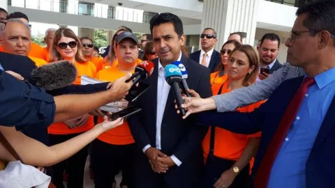 Lombana cuestiona denuncias de Contraloría contra varios diputados