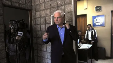 Parlacen incluye carta de renuncia de Martinelli en su sesión ordinaria