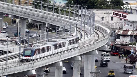Tren del Metro queda varado cerca a San Isidro por fluctuación eléctrica