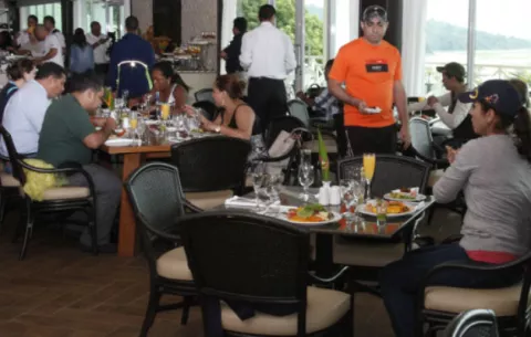 Mundial de Fútbol no levantó las ventas en los restaurantes en Panamá
