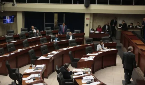Exigen a los diputados cambiar cara de la  Asamblea Nacional
