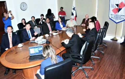 Gerente de la Zona Libre de Colón busca oportunidades de negocios en China
