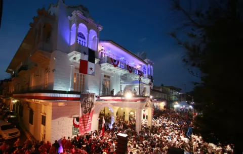 Gobierno de Laurentino Cortizo gasta 17 mil dólares en compra de fuegos artificiales