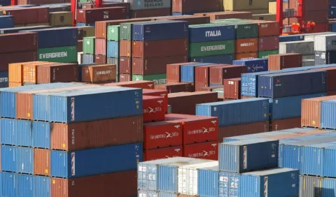 Exportaciones chinas remontan pese al impacto del COVID -19
