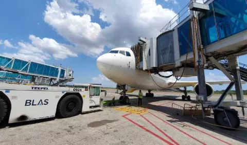 Vuelos internacionales se mantendrán suspendidos por 30 días más