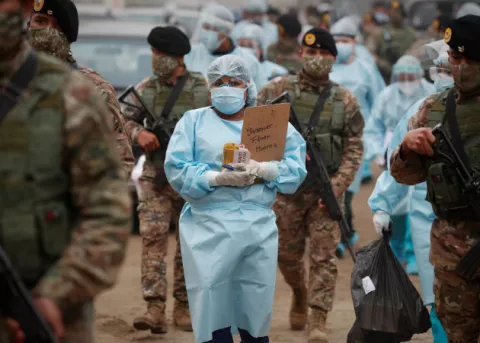 Perú se alista para los ensayos clínicos de la vacuna del laboratorio chino Sinopharm