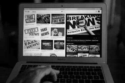 Uso nefasto de las redes sociales y la promoción de las ‘fake news’