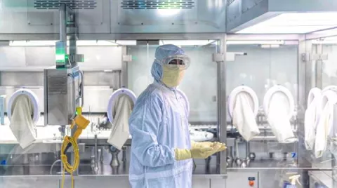 China acusa de 'manipulación' a quienes reavivan teoría de que la covid-19 se originó en laboratorio de Wuhan