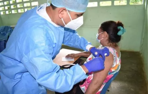 Panamá ha colocado 3,749,768 dosis de vacunas contra la covid-19