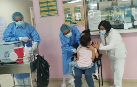 En Chiriquí aplican 2 mil 600 vacunas pediátricas contra la covid-19
