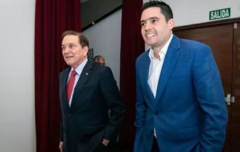 Gobierno trata de impulsar a José Gabriel Carrizo, analistas vaticinan un fracaso