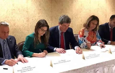 Panamá firman memorándum de entendimiento en apoyo al Corredor Marino del Pacífico Este Tropical