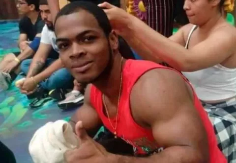  Tres panameños desaparecidos, tras naufragio en Cartagena