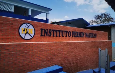Presidente del club de padres del Naudeau rompe el silencio