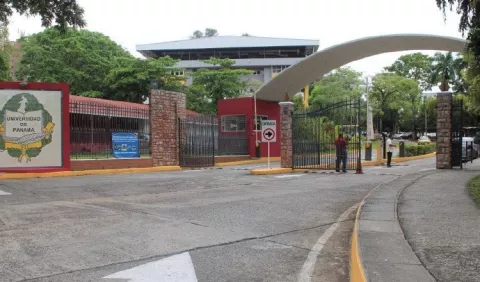 Consejo de Rectores irá a la Asamblea tras veto presidencial
