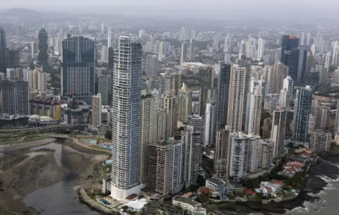 Descontento contra el Gobierno opaca salida del GAFI