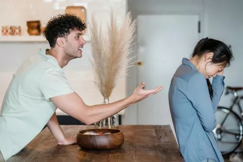 Más de la mitad de latinos ha sido víctima de acoso digital