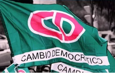 Mulino pidió a sus funcionarios bajarse de las nóminas del CD