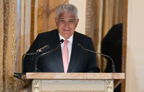Panamá agradece apoyo internacional por amenazas de Trump sobre devolución del canal