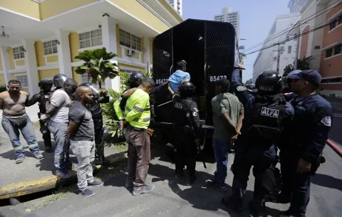 Policía Nacional presenta querella penal contra 83 personas por daños durante protestas