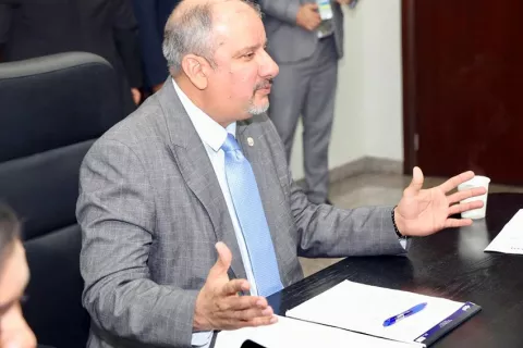 Jorge Herrera solicitó la eliminación del artículo sobre aumento de dietas en la AND