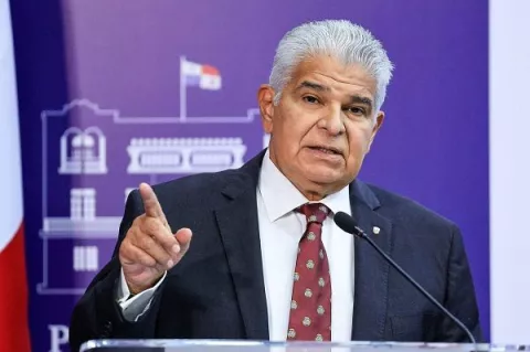 Presidente José Raúl Mulino: 'Si mañana alguien llega tarde a trabajar  lo entendemos, es un patriota que festejó hasta  tarde'