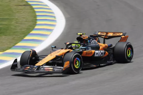 Norris manda en  la 'pole' del sprint de Interlagos; Piastri es tercero