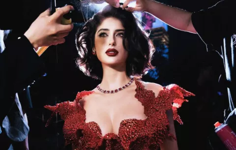Italy Mora llega esta tarde a Panamá tras el Miss Cosmo 2025