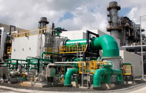 La panameña Sinolam demanda a AES e InterEnergy por presunto monopolio en Panamá