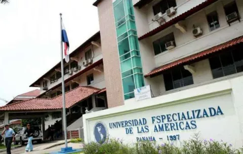 Udelas aprueba descuento en matrícula para sus estudiantes 