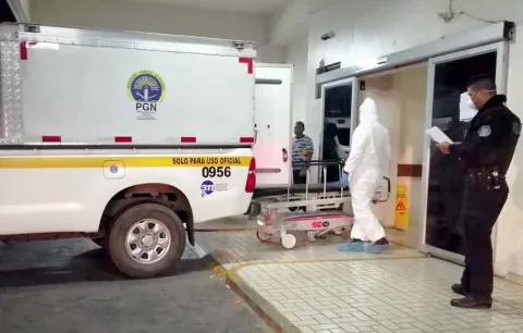 Colisión en la autopista Arraiján-La Chorrera dejó el saldo de dos personas muertas