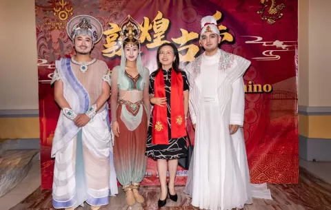 Música milenaria de Dunhuang une culturas en celebración del Año Nuevo Chino