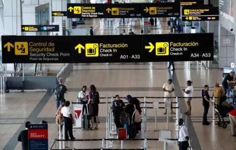 Camtur rechaza anteproyecto que propone tasa de $10 a pasajeros en tránsito en Tocumen