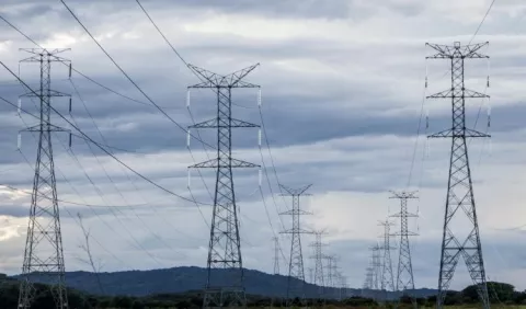 Falla eléctrica afecta a Colón; técnicos de ETESA ya trabajan en el caso