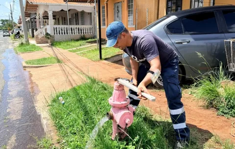 Idaan empieza con el plan de reemplazo de hidrantes en Panamá Oeste