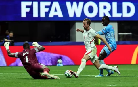 Inglaterra ante Congo vive el partido minuto a minuto