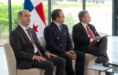 Cierre de la mina le cuesta $6,300 millones a Panamá, asegura Chapman