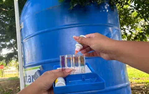 Salud evalúa tanques de agua en La Villa de Los Santos en medio de vigilancias por potabilidad en la región