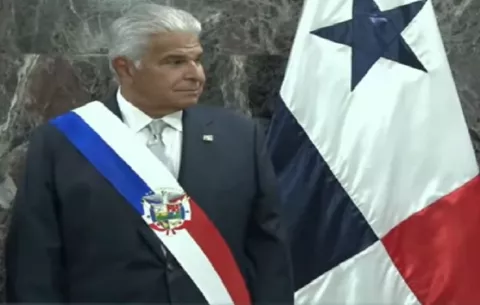 El presidente José Raúl Mulino llega a la Asamblea Nacional para ofrecer su mensaje a la Nación