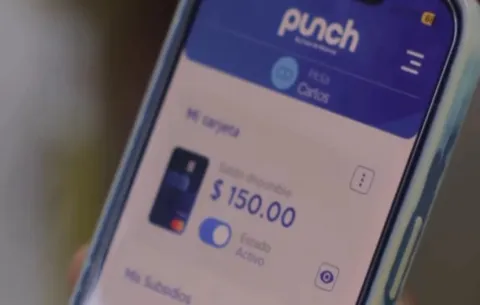 El Ifarhu inicia la entrega de tarjetas y registro digital del PASE-U