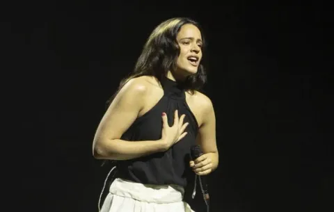 Aitana pide que Rosalía actúe en la final del Mundial en la que jugará España