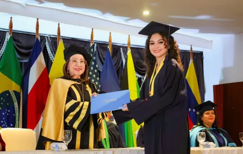 UDELAS graduó a 615 nuevos profesionales en Veraguas correspondientes a la Promoción 2025-2026