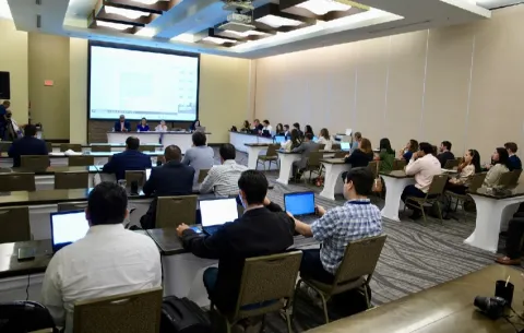 Licitación de la Autopista Centenario atrae el interés de 34 empresas: acto público será en noviembre
