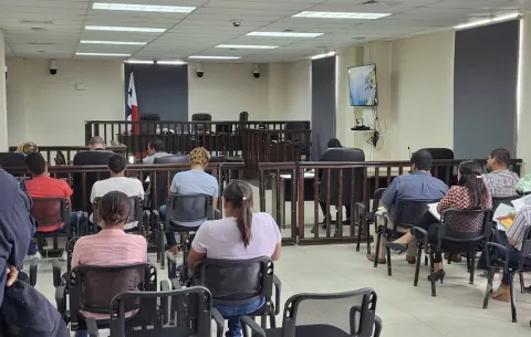Condenan a educador por delito de hostigamiento escolar contra cinco alumnas