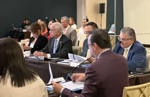 Panamá impulsa plan para agilizar el comercio y fortalecer su competitividad