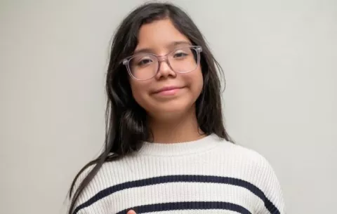 Diana Valdés, de 12 años, llega a la FIL Panamá